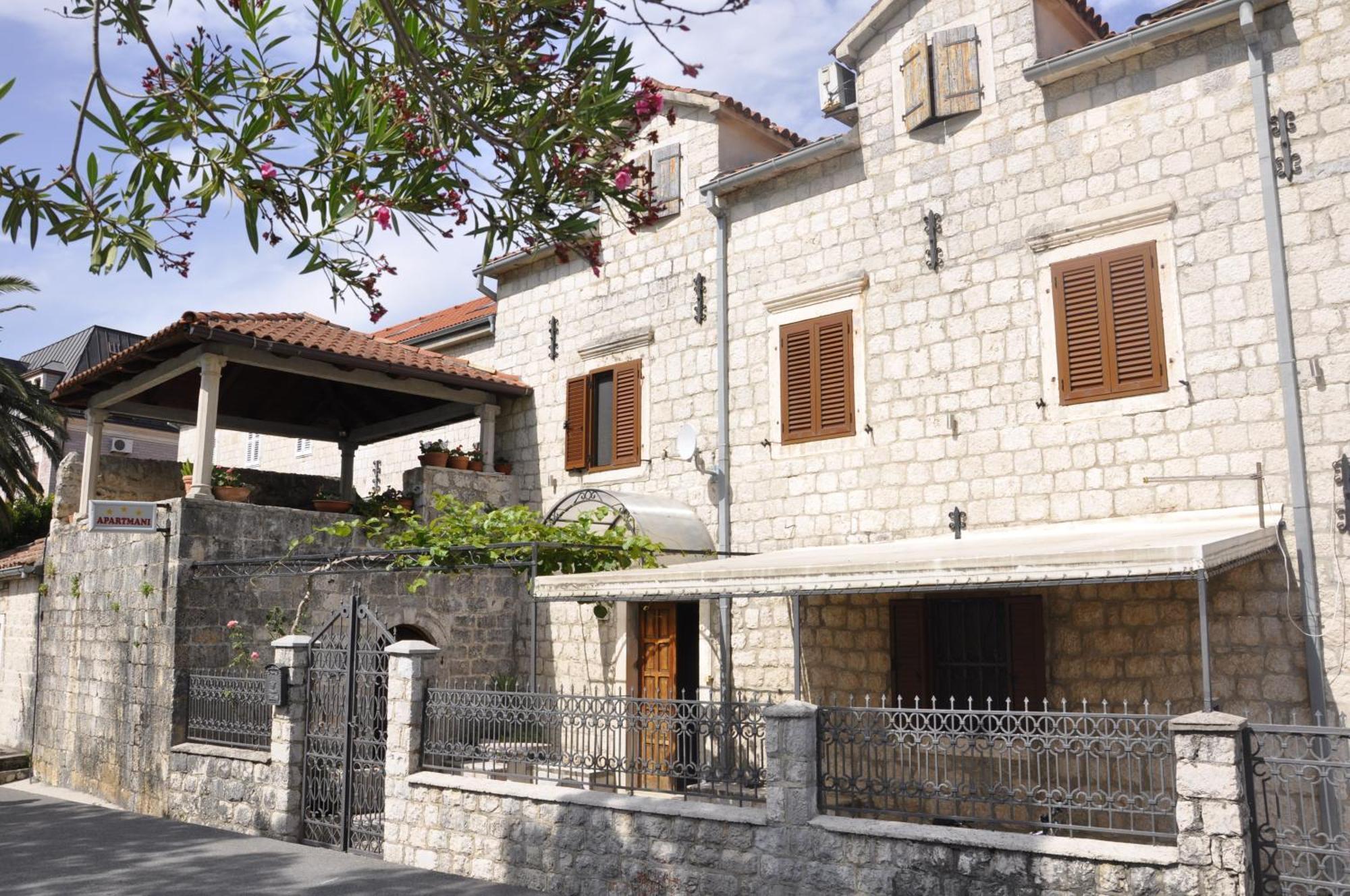 Apartments Vujosevic Kotor Extérieur photo